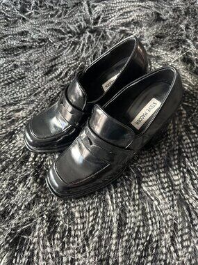Steve Madden Black Patent Penny Loafers
